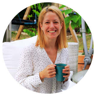 Porträtfoto von Dr. Vanessa Betti, Deutschlehrerin und Literaturbloggerin